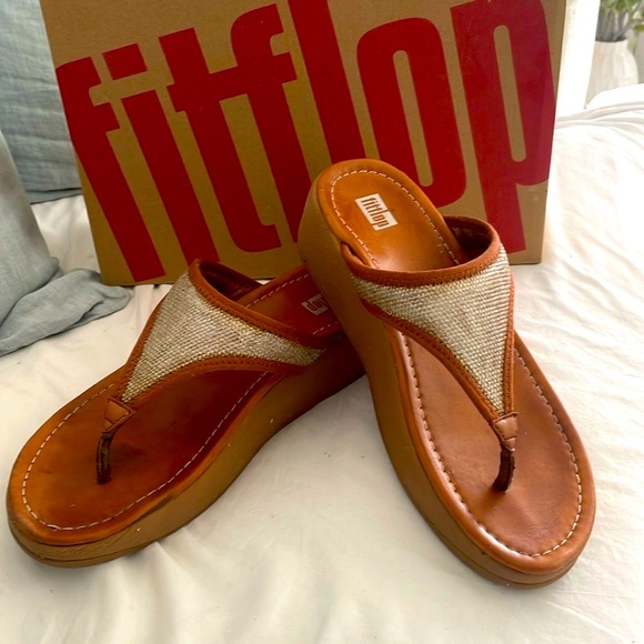 Lu Lu Fit Flops - Picture 2 of 5